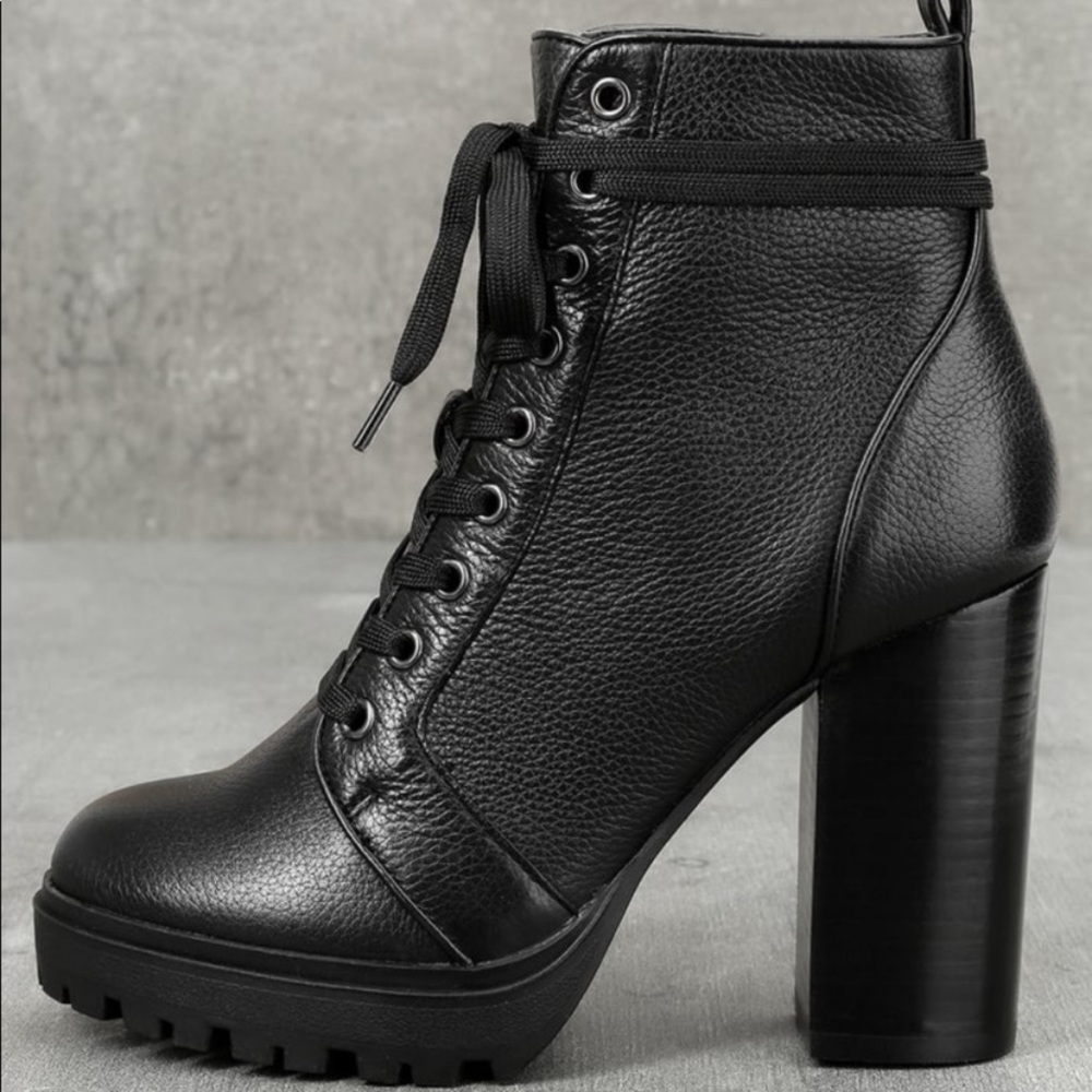 Steve Madden - Laurie Black Leather Lace-up Boots, Size 7.5